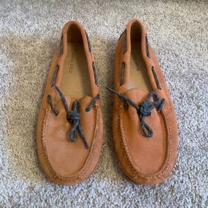 Cole Haan driving mocassins NWOT